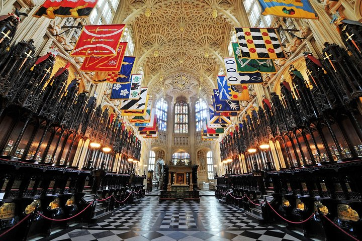 Step into centuries of history at Westminster Abbey where magnificent architecture and royal heritage come alive. Discover stories of the past with an insightful audio guide as you wander through this iconic landmark.